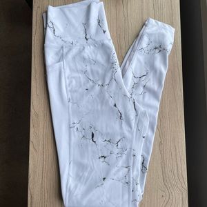 BuffBunny Marble Pocket Leggings